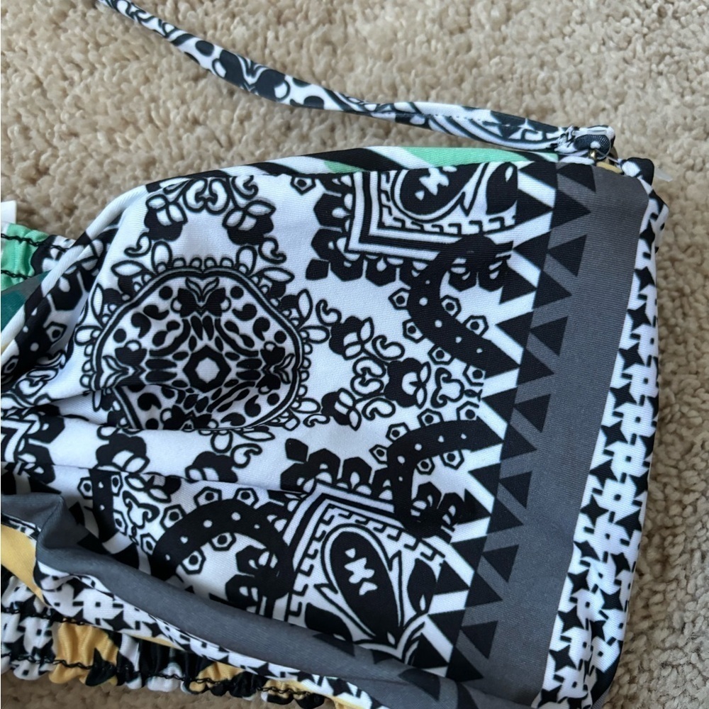 Becca handkerchief reversible top - Picture 3 of 9